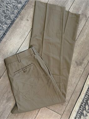 Perry Ellis Pleated Straight Dress Pants 34/32 Men's Rustic Beige Dry Cleaned